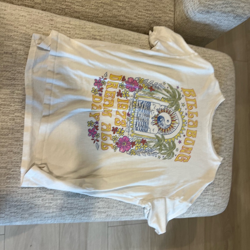 Billabong t shirt